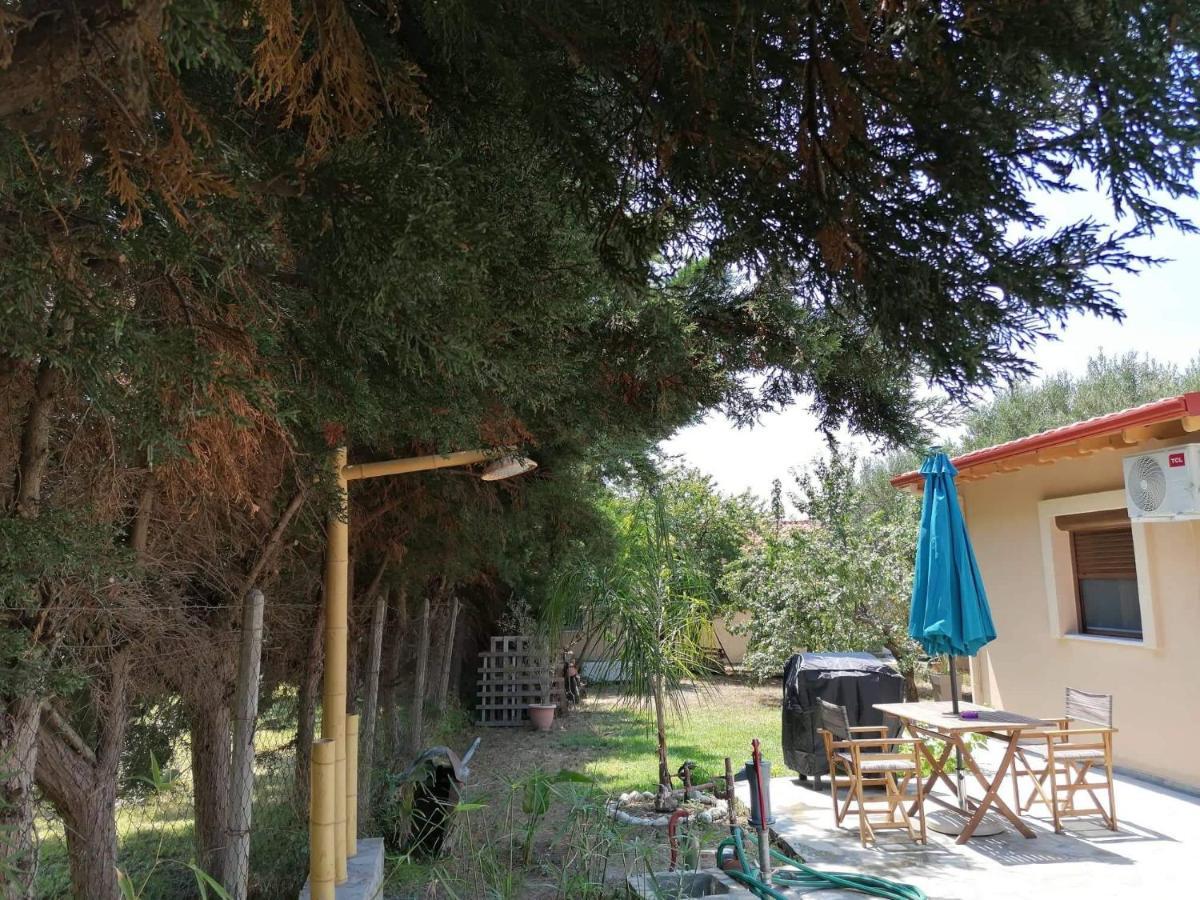 Tiny House By The Sea Villa Nea Skioni Luaran gambar