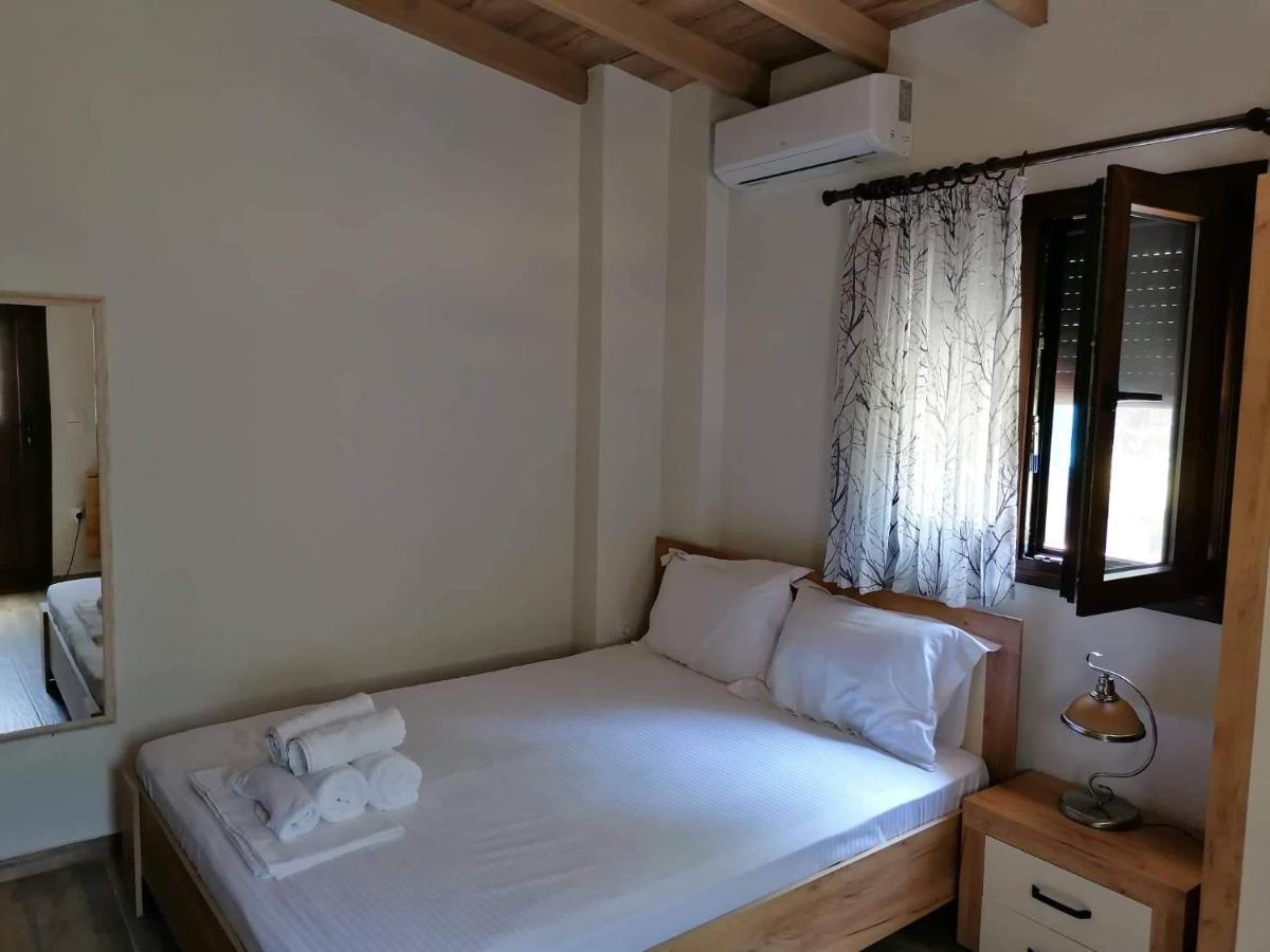 Tiny House By The Sea Villa Nea Skioni Luaran gambar